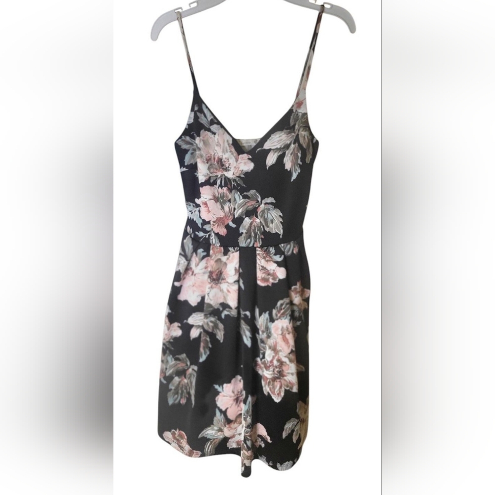 Soprano Women's Floral 90’s Sleeveless Fit & Flare V-neck Mini Dress, Sz XS